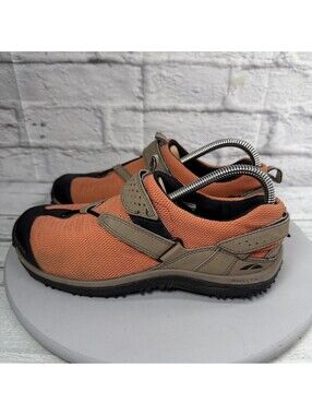 GoLite Baretech Tara Lite Hiking Shoes Women’s Size 7 Shoes Orange